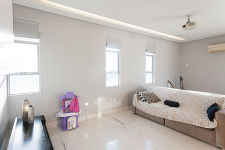 Apartamento à venda com 196m², 3 quartos e 2 vagasÁrea Cobertura