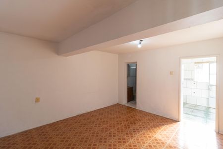 Casa à venda com 90m², 2 quartos e 5 vagasSala
