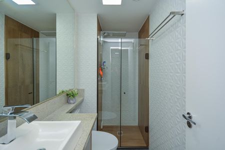 Apartamento à venda com 39m², 2 quartos e 1 vaga Apartamento à venda com 39m², 2 quartos e 1 vagaBanheiro