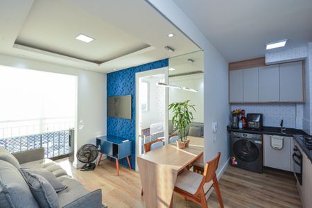 Apartamento à venda com 39m², 2 quartos e 1 vaga Apartamento à venda com 39m², 2 quartos e 1 vagaSala