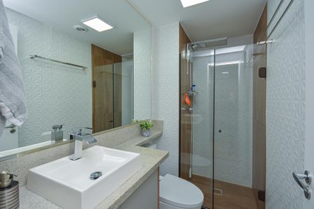 Apartamento à venda com 39m², 2 quartos e 1 vaga Apartamento à venda com 39m², 2 quartos e 1 vagaBanheiro