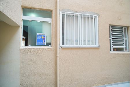 Apartamento à venda com 38m², 1 quarto e sem vagaAdesivo na Janela