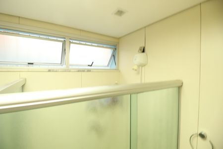 Casa à venda com 290m², 4 quartos e 1 vagaBanheiro 