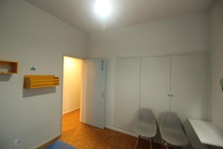 Casa à venda com 290m², 4 quartos e 1 vagaQuarto 