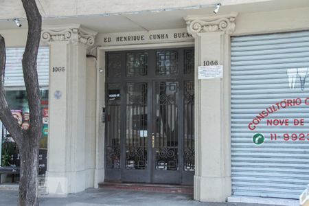 Apartamento à venda com 78m², 2 quartos e sem vagaFachada e portaria