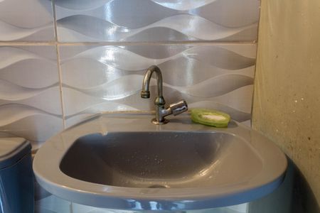 Casa à venda com 120m², 2 quartos e 2 vagasBanheiro de Serviço