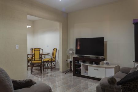 Casa à venda com 120m², 2 quartos e 2 vagasSala