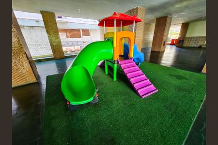 Apartamento à venda com 60m², 2 quartos e 1 vagaÁrea comum - Playground