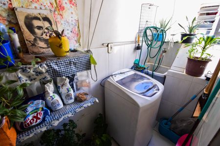 Apartamento à venda com 60m², 2 quartos e 1 vagaÁrea de Serviço