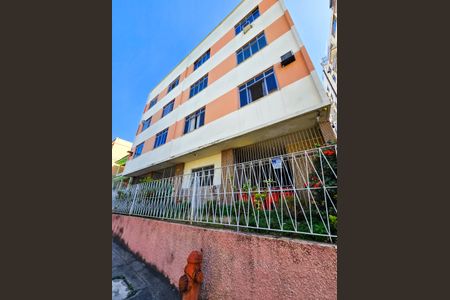 Apartamento à venda com 60m², 2 quartos e 1 vagaFachada