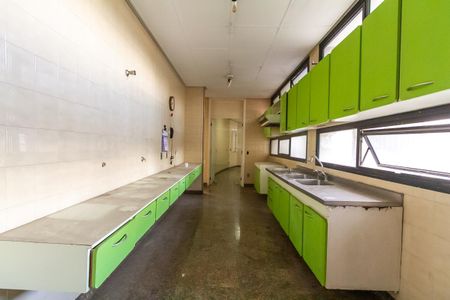 Apartamento à venda com 373m², 3 quartos e 4 vagas Apartamento à venda com 373m², 3 quartos e 4 vagasCozinha - Armários