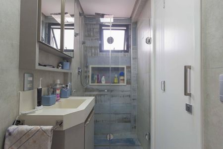 Apartamento à venda com 142m², 3 quartos e 3 vagasBanheiro - Quarto 1 e 2