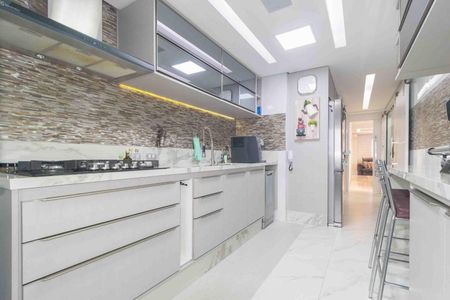 Apartamento à venda com 142m², 3 quartos e 3 vagasCozinha