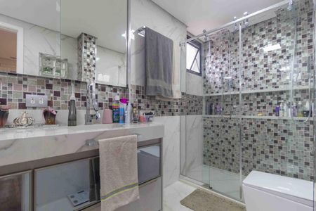 Apartamento à venda com 142m², 3 quartos e 3 vagasBanheiro - Suíte