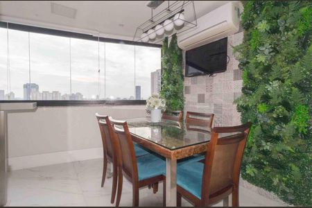 Apartamento à venda com 142m², 3 quartos e 3 vagasVaranda