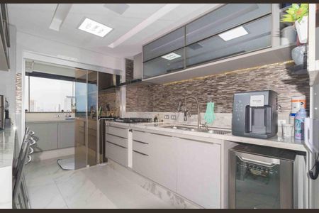 Apartamento à venda com 142m², 3 quartos e 3 vagasCozinha