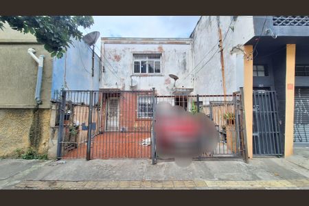 Casa à venda com 512m², 3 quartos e 8 vagas Casa à venda com 512m², 3 quartos e 8 vagasFachada