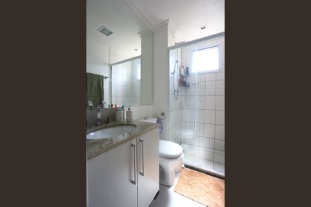 Apartamento à venda com 69m², 2 quartos e 2 vagasBanheiro da Suíte