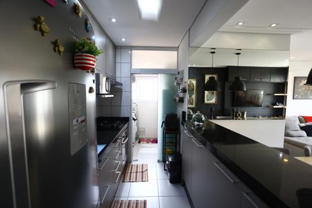 Apartamento à venda com 69m², 2 quartos e 2 vagasCozinha