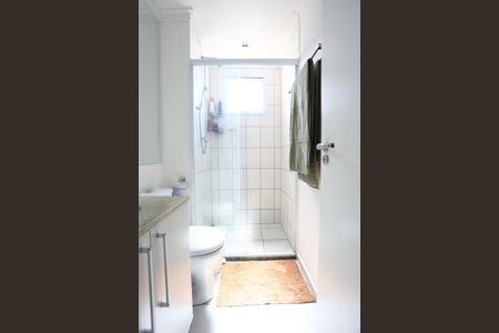 Apartamento à venda com 69m², 2 quartos e 2 vagasBanheiro da Suíte