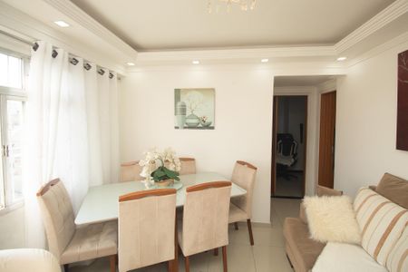 Apartamento à venda com 62m², 2 quartos e 1 vagaSala