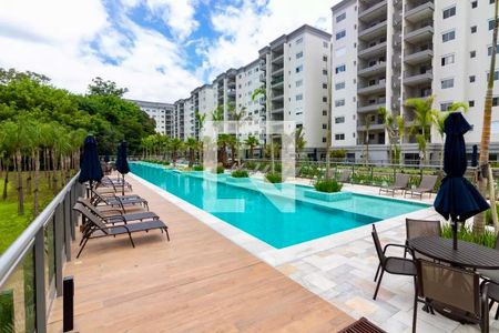 Apartamento à venda com 66m², 2 quartos e 2 vagas Apartamento à venda com 66m², 2 quartos e 2 vagasÁrea comum - Piscina