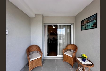 Apartamento à venda com 66m², 2 quartos e 2 vagas Apartamento à venda com 66m², 2 quartos e 2 vagasSacada da Sala