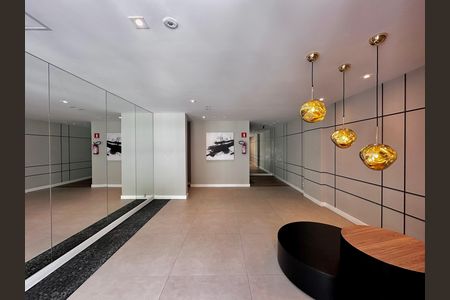 Apartamento à venda com 66m², 2 quartos e 2 vagas Apartamento à venda com 66m², 2 quartos e 2 vagasHall Social Bloco