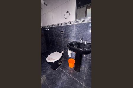 Casa à venda com 270m², 5 quartos e 12 vagasBanheiro da Suíte Casa 1