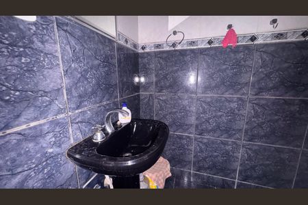 Casa à venda com 270m², 5 quartos e 12 vagasBanheiro Casa 1