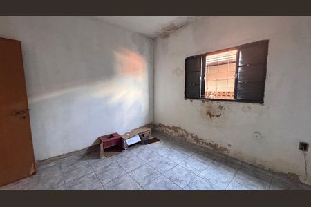 Casa à venda com 270m², 5 quartos e 12 vagasQuarto 2 Casa 1