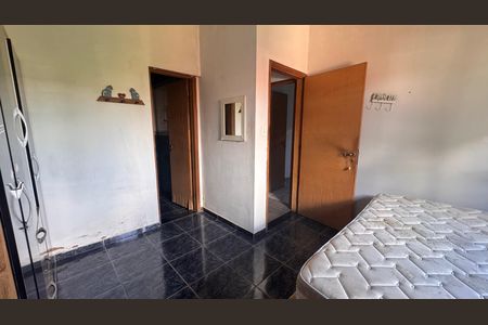 Casa à venda com 270m², 5 quartos e 12 vagasSuíte Casa 1