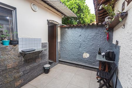 Casa para alugar com 60m², 1 quarto e sem vagaÁrea de Serviço