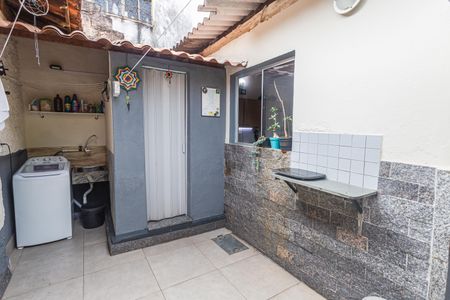 Casa para alugar com 60m², 1 quarto e sem vagaÁrea de Serviço