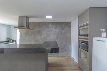 Casa à venda com 360m², 4 quartos e 4 vagas Casa à venda com 360m², 4 quartos e 4 vagasCozinha