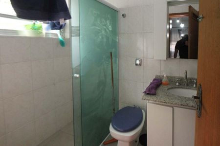 Casa à venda com 171m², 3 quartos e 4 vagasBanheiro da Suite