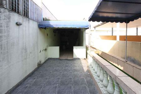 Casa à venda com 171m², 3 quartos e 4 vagasTerraço