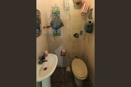 Casa à venda com 171m², 3 quartos e 4 vagasLavabo