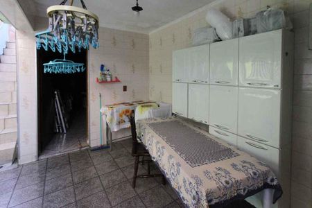 Casa à venda com 171m², 3 quartos e 4 vagasQuintal