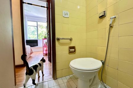 Apartamento à venda com 65m², 2 quartos e 1 vaga Apartamento à venda com 65m², 2 quartos e 1 vagaBanheiro