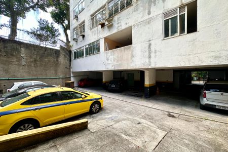 Apartamento à venda com 65m², 2 quartos e 1 vaga Apartamento à venda com 65m², 2 quartos e 1 vagaGaragem