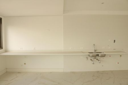 Apartamento à venda com 222m², 3 quartos e 5 vagasSala e Cozinha Integrada