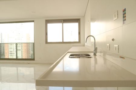 Apartamento à venda com 222m², 3 quartos e 5 vagasSala e Cozinha Integrada