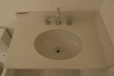 Apartamento à venda com 222m², 3 quartos e 5 vagasBanheiro da Suíte 1