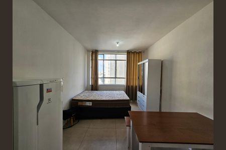 Studio à venda com 25m², 1 quarto e sem vaga Studio à venda com 25m², 1 quarto e sem vagaStudio