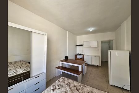 Studio à venda com 25m², 1 quarto e sem vaga Studio à venda com 25m², 1 quarto e sem vagaStudio