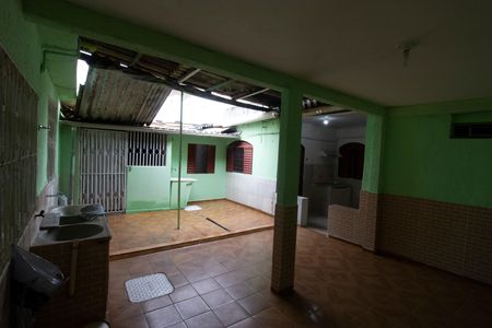 Casa para alugar com 198m², 5 quartos e 4 vagasQuintal