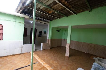 Casa para alugar com 198m², 5 quartos e 4 vagasQuintal