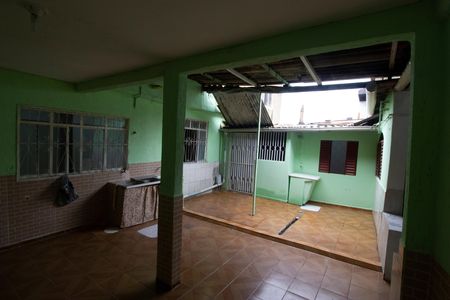 Casa para alugar com 198m², 5 quartos e 4 vagasQuintal