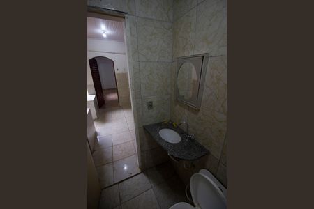Casa para alugar com 198m², 5 quartos e 4 vagasBanheiro social